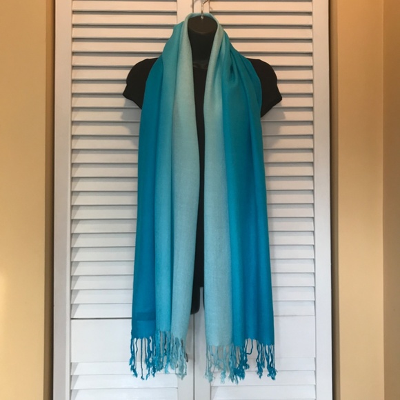 Blue Pashmina Scarf- Ombre! EUC 3/$19 - Picture 6 of 9